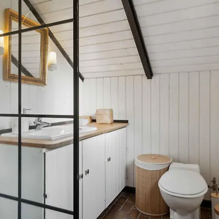 Cozy With Personal Decor بيت للعطل Rødby